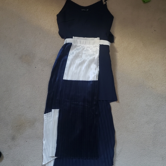 Boohoo cut out dress - Picture 3 of 4